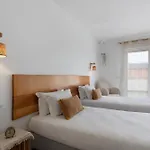Quinta Dos Raposos- Portugal *