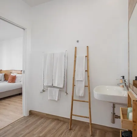 Landhaus Quinta Dos Raposos- Portugal *