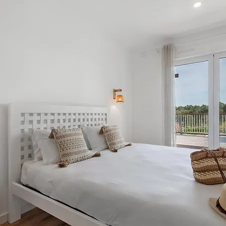 Quinta Dos Raposos- Portugal Nazaré