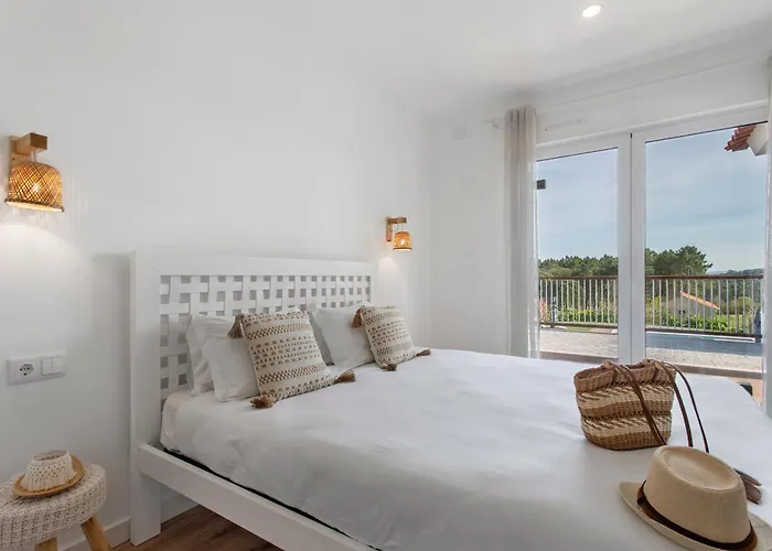 Quinta Dos Raposos- Portugal ナザレ