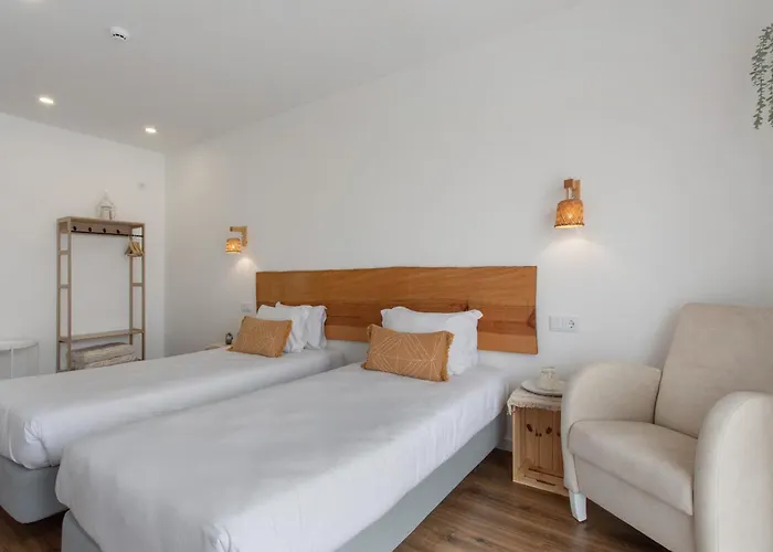 Quinta Dos Raposos- Portugal * ナザレ
