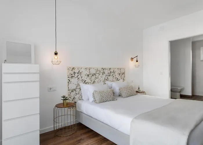 Quinta Dos Raposos- Portugal * ナザレ